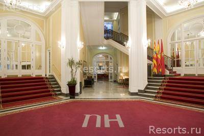 NH Gran Hotel 6